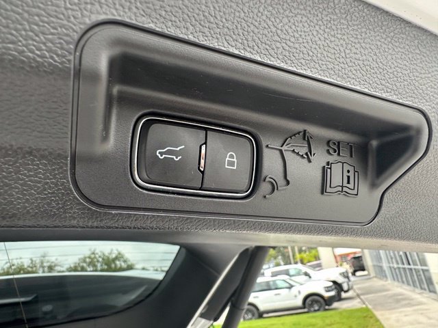 Certified 2020 Ford Explorer 2WD image 30