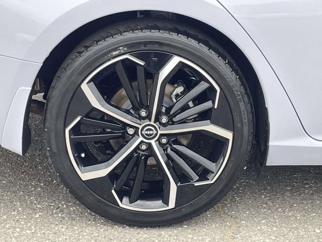 Used 2023 Nissan Altima 2.5 SR FWD image 7