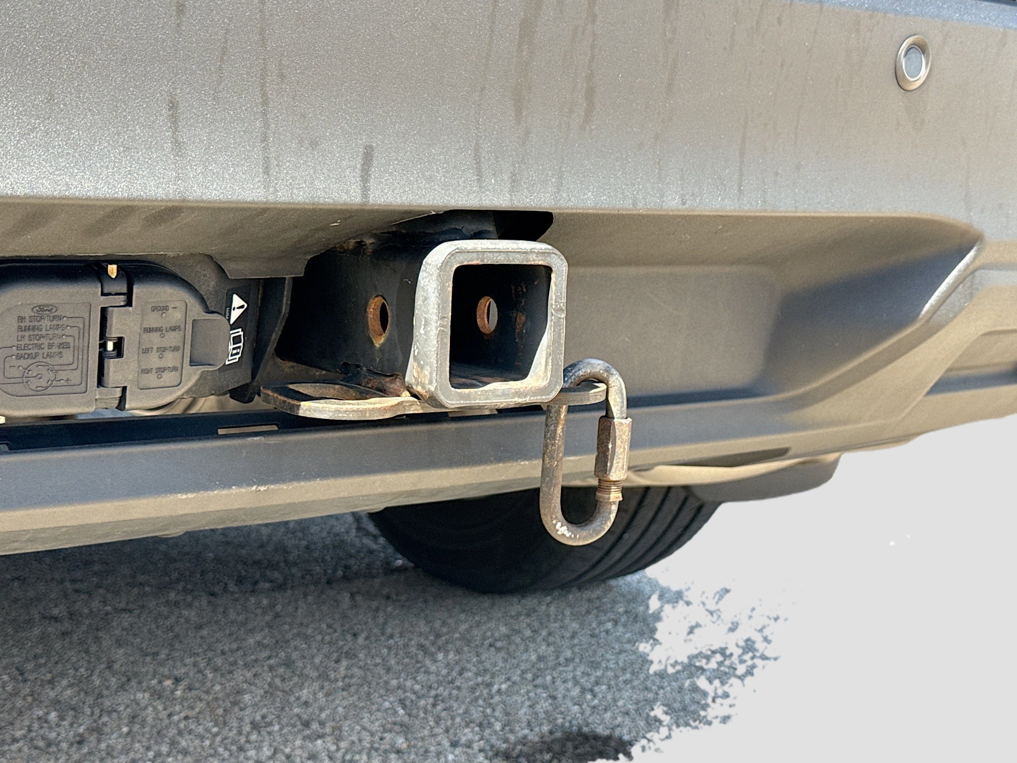 Certified 2024 Ford Explorer XLT w/ Class IV Trailer Tow Package image 18