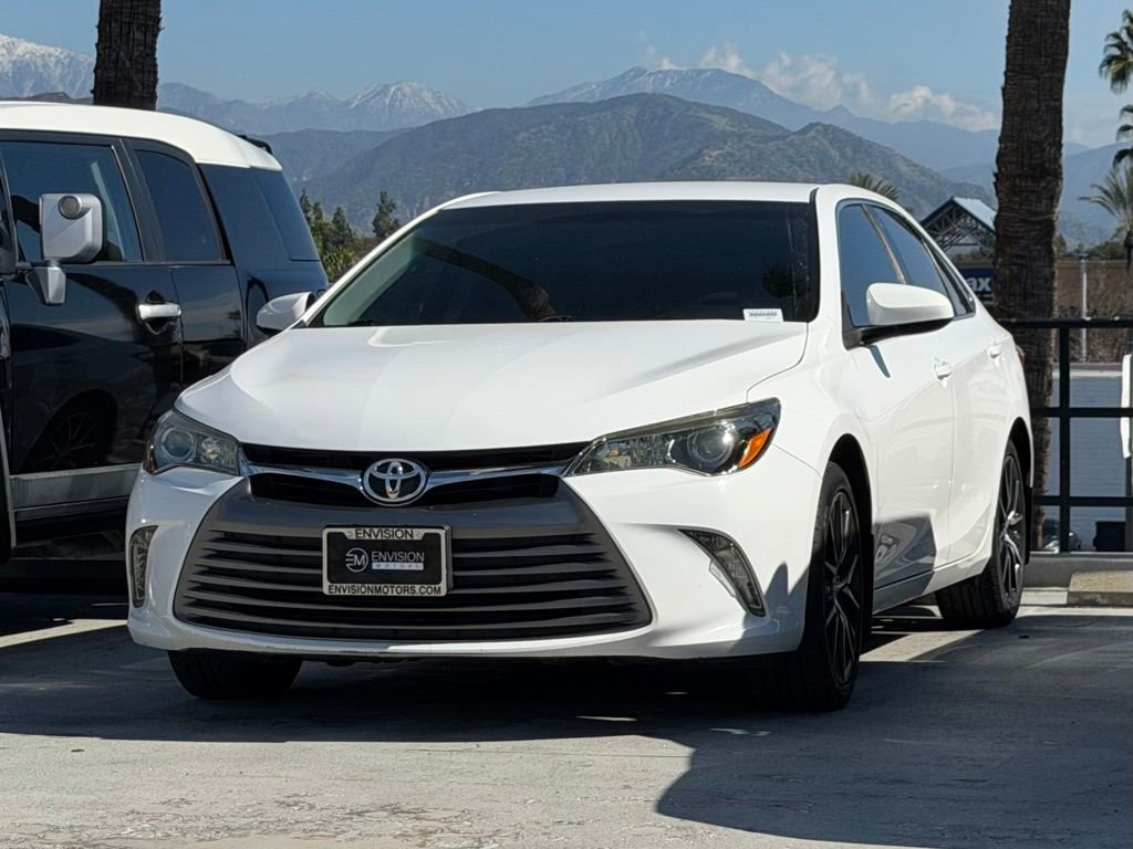 Used 2017 Toyota Camry LE image 2