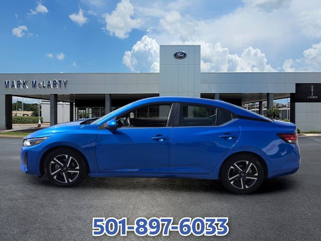 Used 2024 Nissan Sentra SV FWD image 2