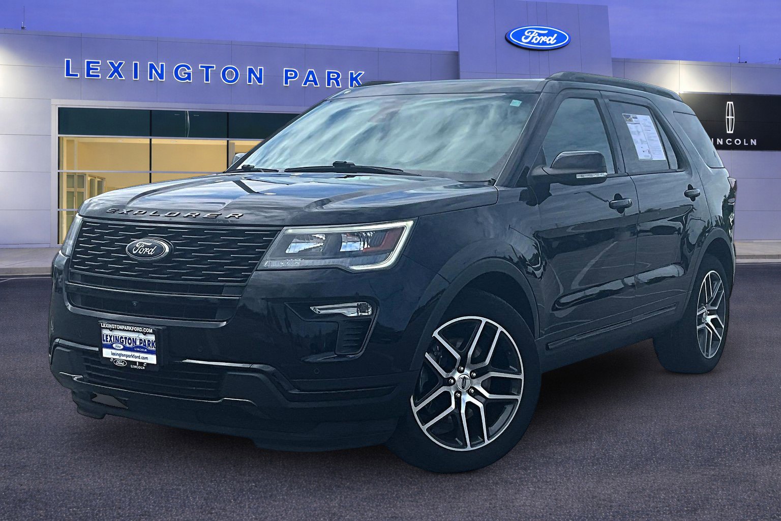 Certified 2019 Ford Explorer Sport w/ Equipment Group 401A AWD/4WD image 3