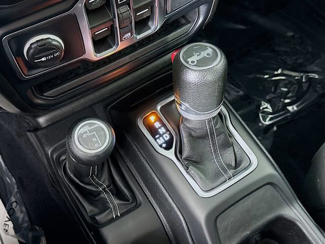 Used 2019 Jeep Wrangler Unlimited Sahara w/ LED Lighting Group image 16