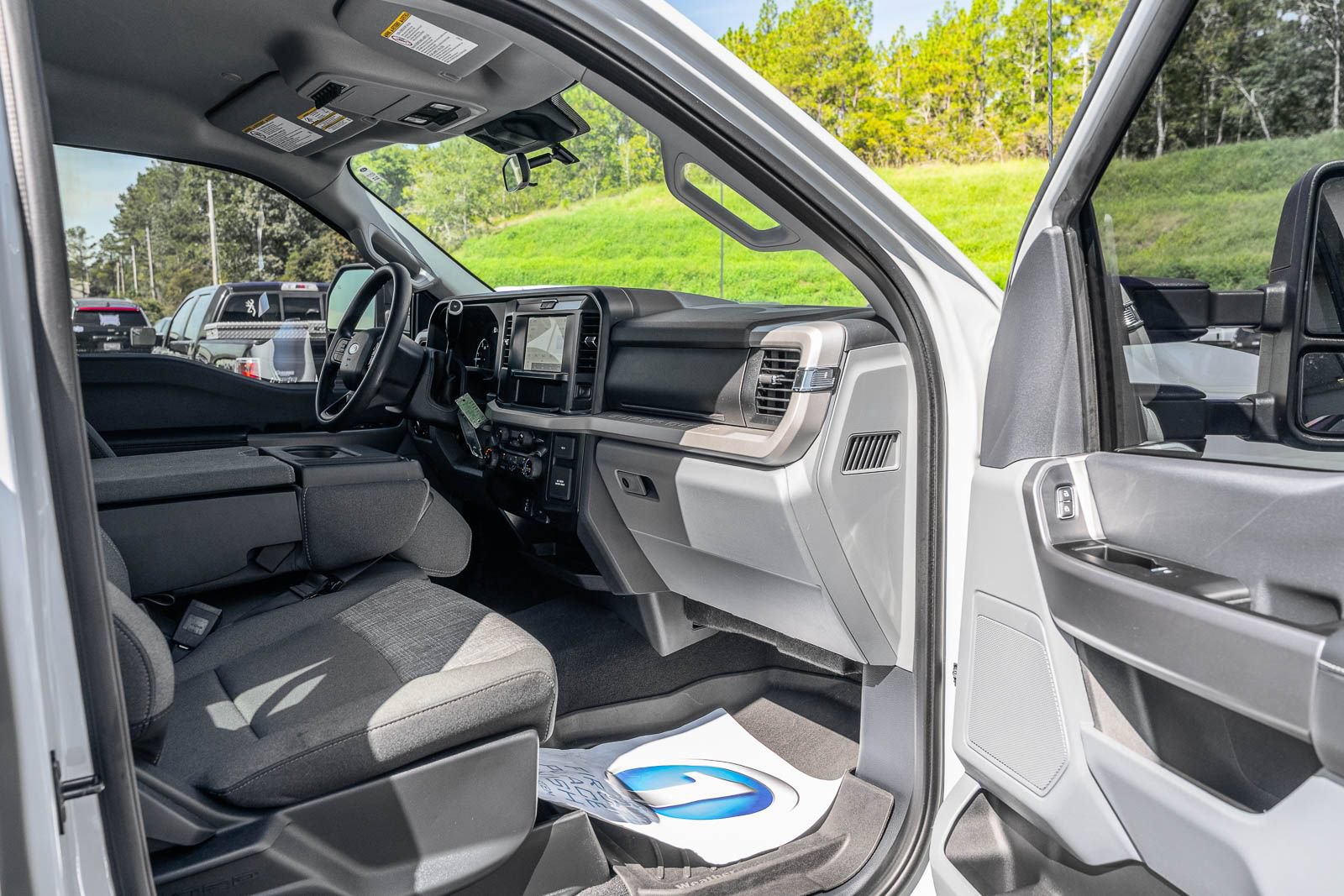 Certified 2025 Ford F250 XLT AWD/4WD image 11
