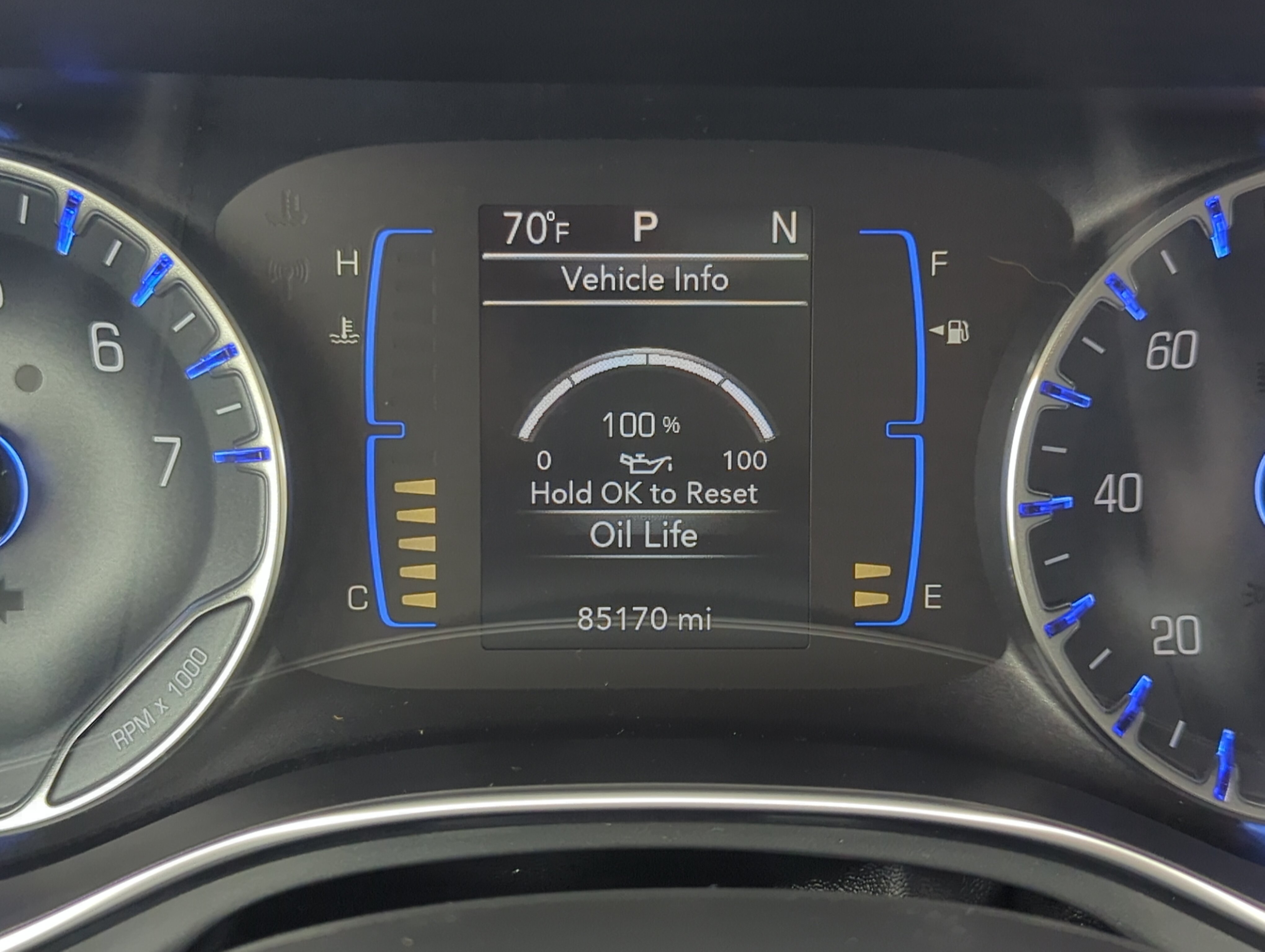Used 2019 Chrysler Pacifica Touring Plus w/ S Appearance Package FWD image 23
