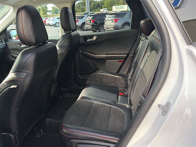 Certified 2022 Ford Escape SEL w/ SEL Stealth AWD Package image 32
