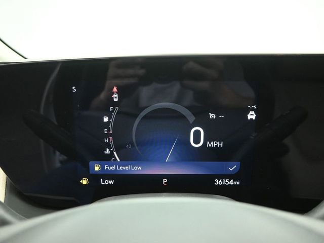 Used 2024 Buick Encore GX Avenir w/ Avenir Convenience Package AWD/4WD image 18