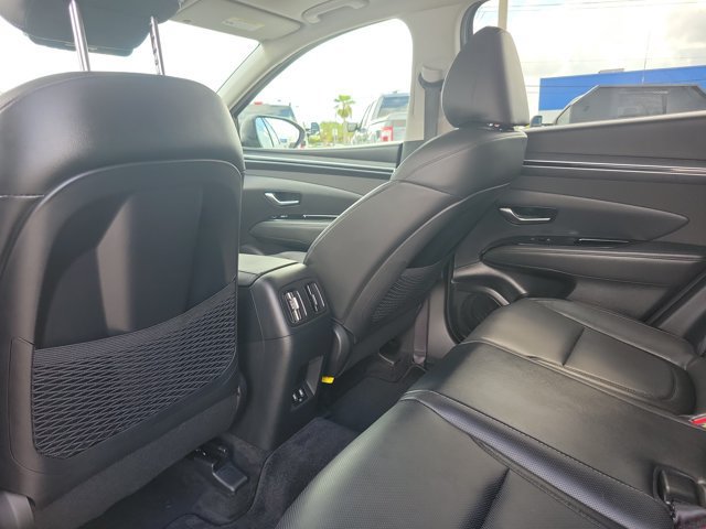 Used 2024 Hyundai Tucson Limited AWD/4WD image 16
