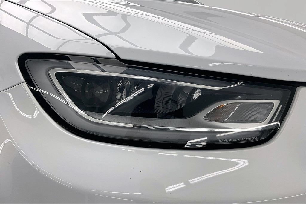 Used 2024 Chrysler Pacifica Touring-L FWD image 30