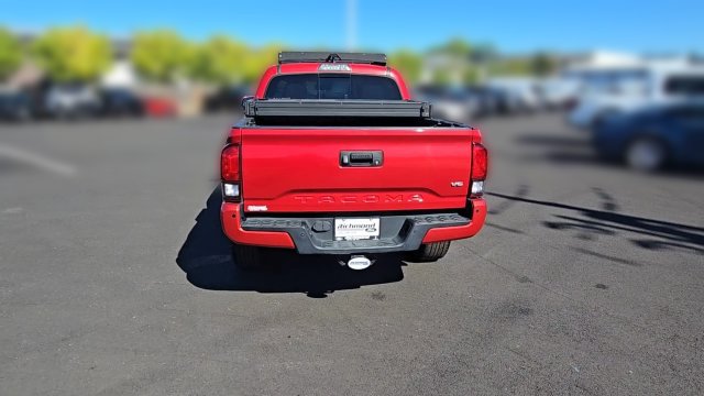 Used 2019 Toyota Tacoma TRD Sport w/ Technology Package AWD/4WD image 8