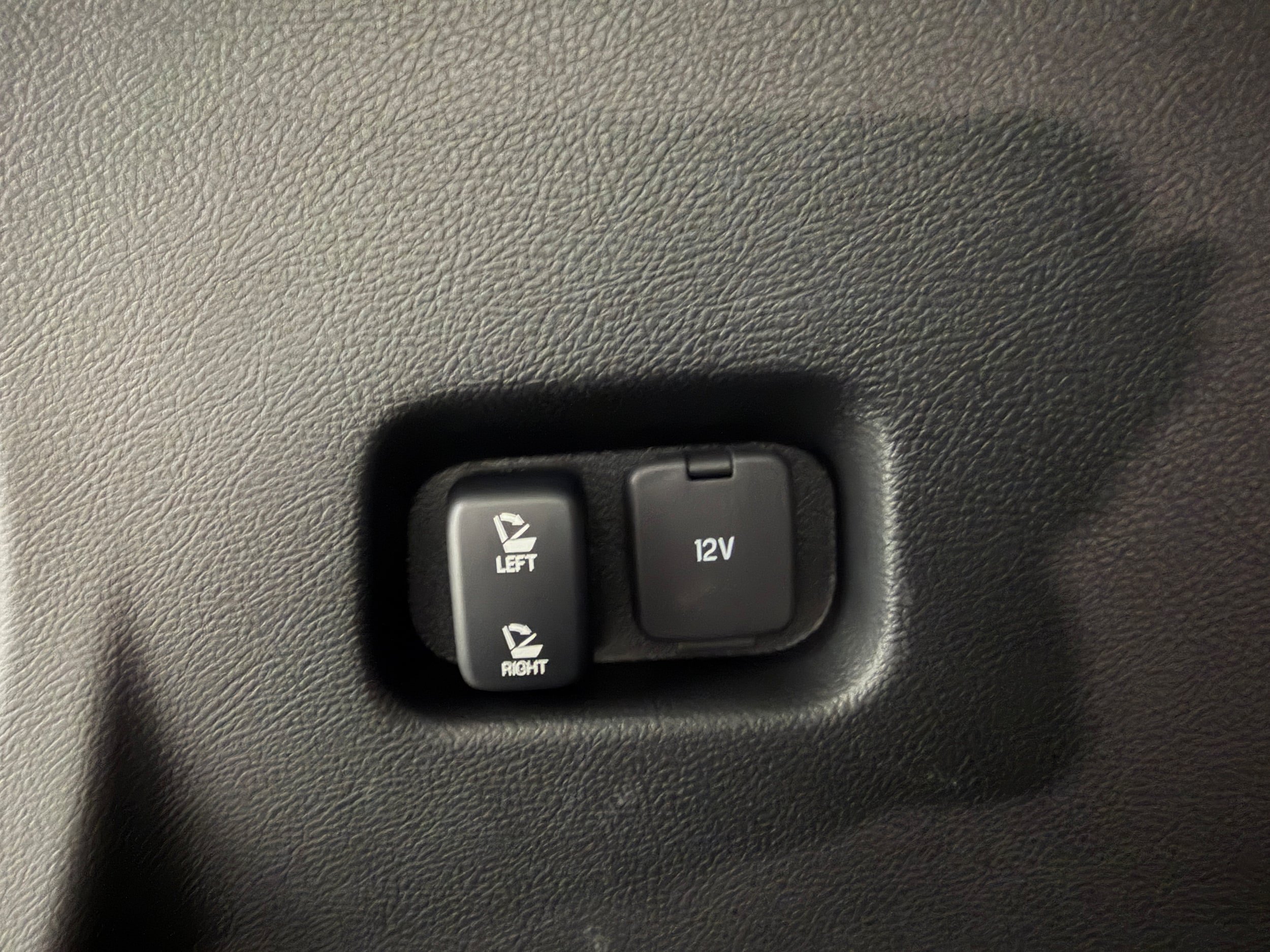 Certified 2024 Ford Edge Titanium AWD/4WD image 29