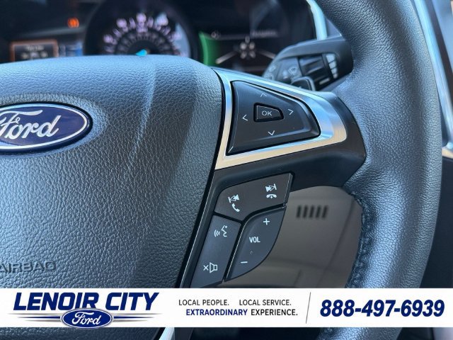 Certified 2020 Ford Edge Titanium w/ Equipment Group 301A AWD/4WD image 21