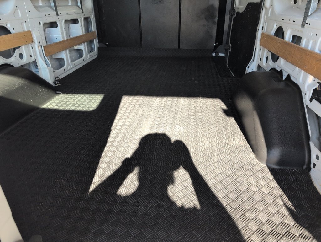 Certified 2025 Ford Transit 250 Low Roof w/ Exterior Upgrade Package RWD image 28