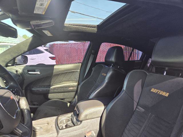 Used 2018 Dodge Charger R/T RWD image 16