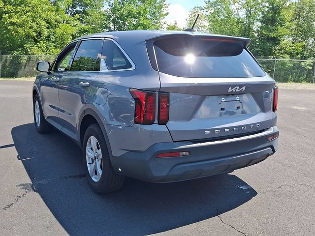 Used 2022 Kia Sorento LX FWD image 10