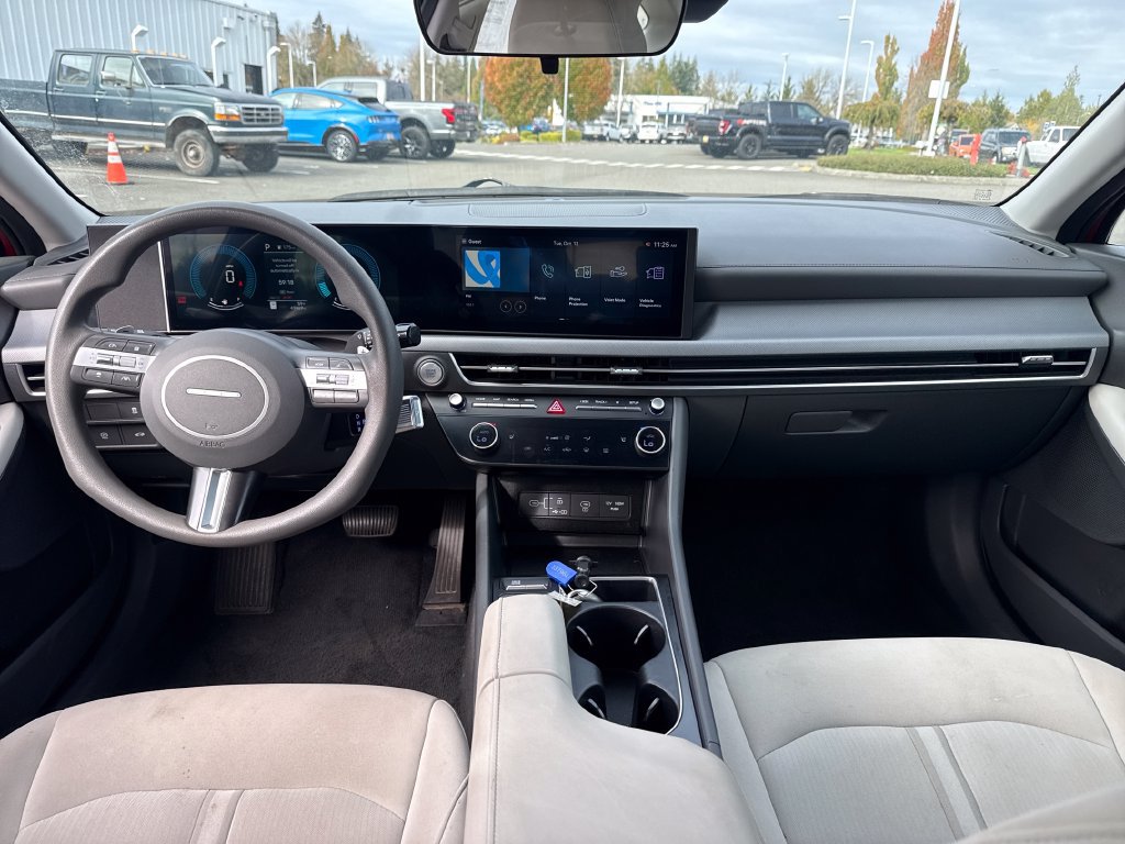 Used 2025 Hyundai Sonata SEL FWD image 6