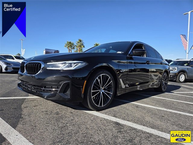 Used 2023 BMW 530e w/ Premium Package image 1