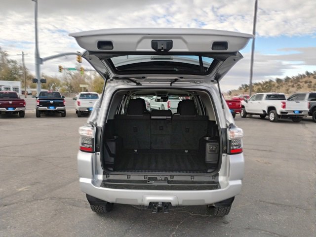 Used 2022 Toyota 4Runner SR5 image 19