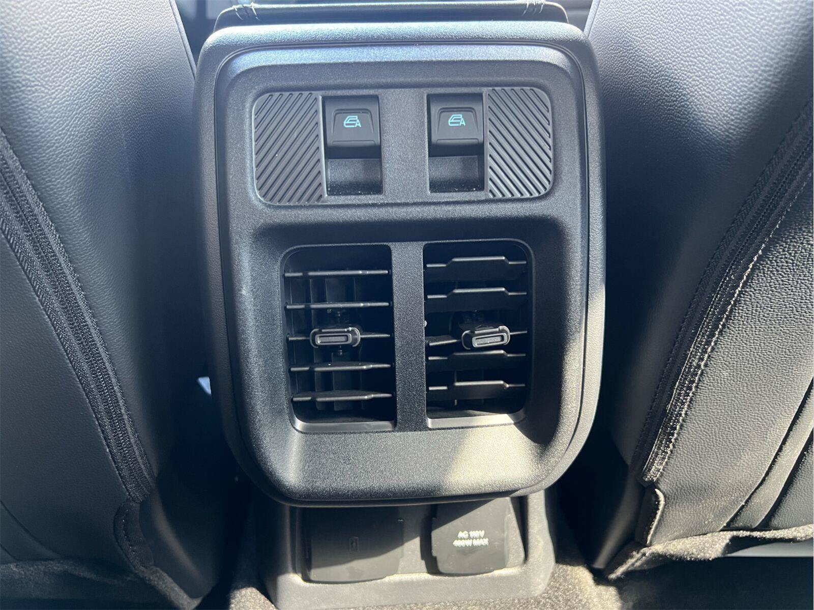 Certified 2025 Ford Bronco Outer Banks AWD/4WD image 36