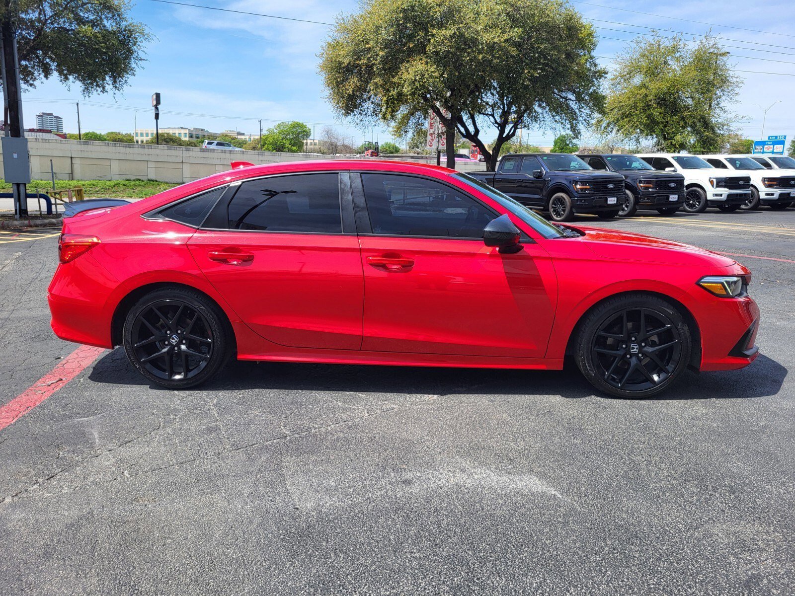 Used 2022 Honda Civic Sport image 2