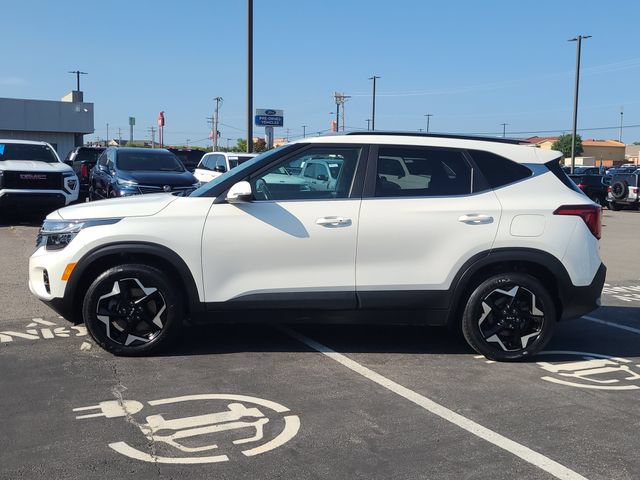 Used 2024 Kia Seltos EX AWD/4WD image 8