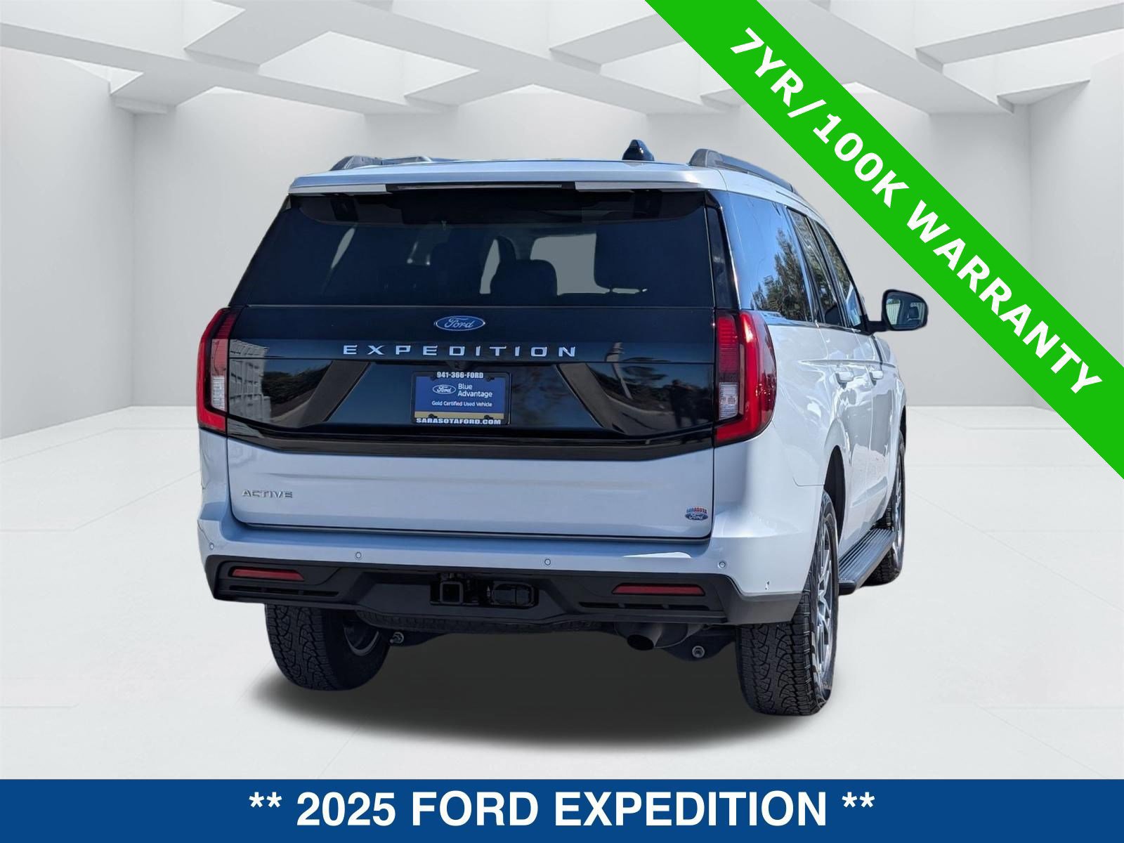 Certified 2025 Ford Expedition Active image 5