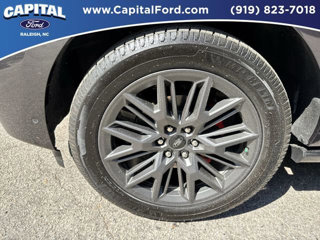 Certified 2025 Ford Expedition Max Platinum w/ Stealth Performance Package AWD/4WD image 12