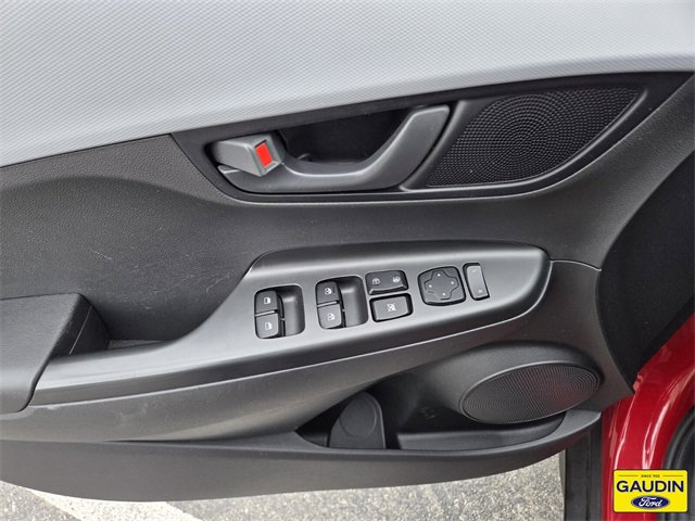 Used 2021 Hyundai Kona SEL w/ Cargo Package image 18