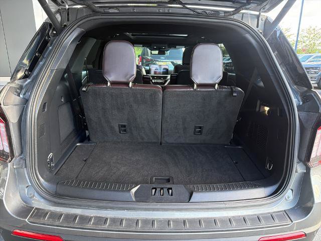 Certified 2025 Ford Explorer Platinum w/ LUX Leather Package AWD/4WD image 17