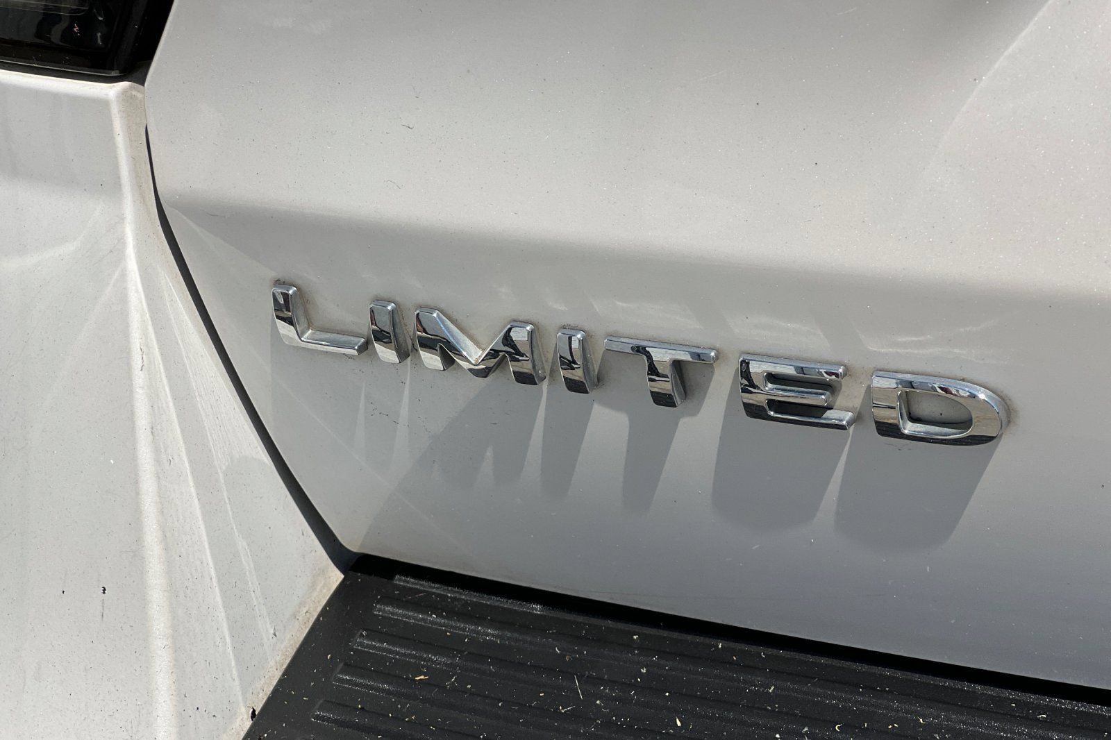 Certified 2019 Ford Expedition Limited w/ Special Edition Package AWD/4WD image 30