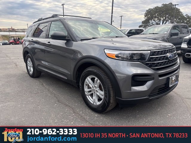 Certified 2022 Ford Explorer XLT image 5