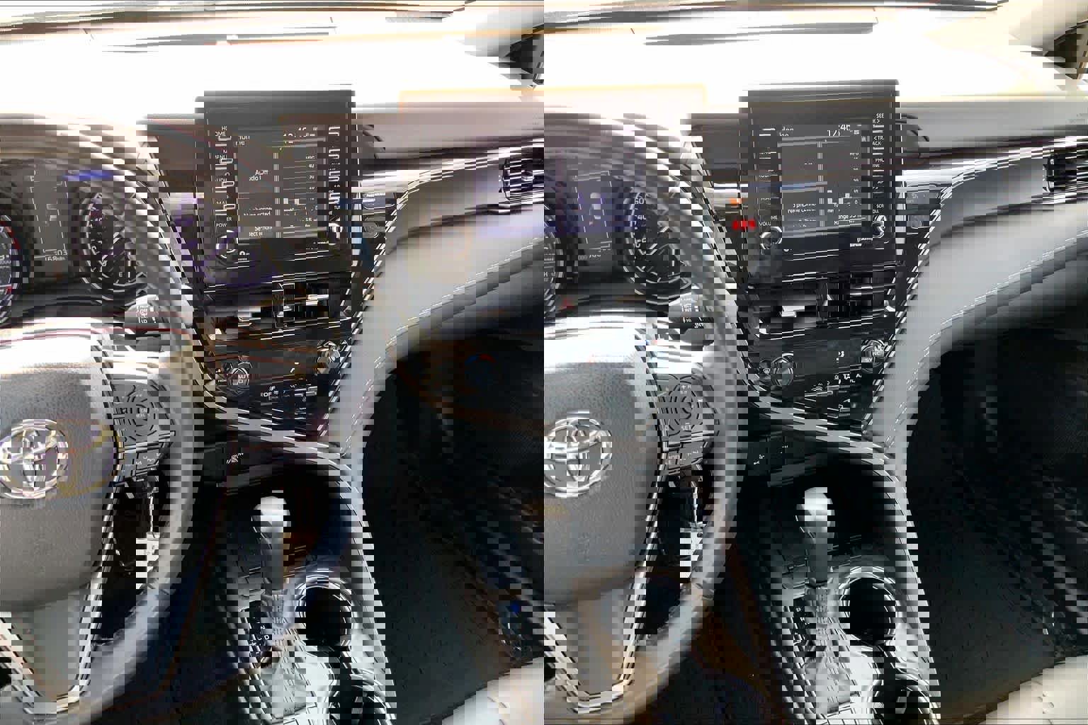 Used 2022 Toyota Camry SE image 8