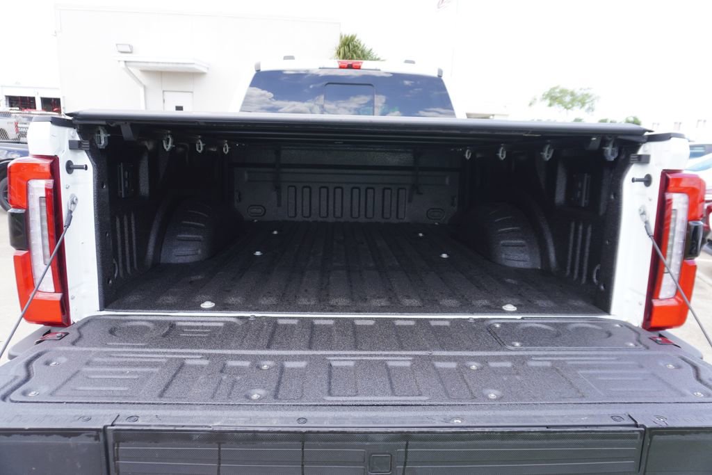 Certified 2025 Ford F250 Platinum AWD/4WD image 29