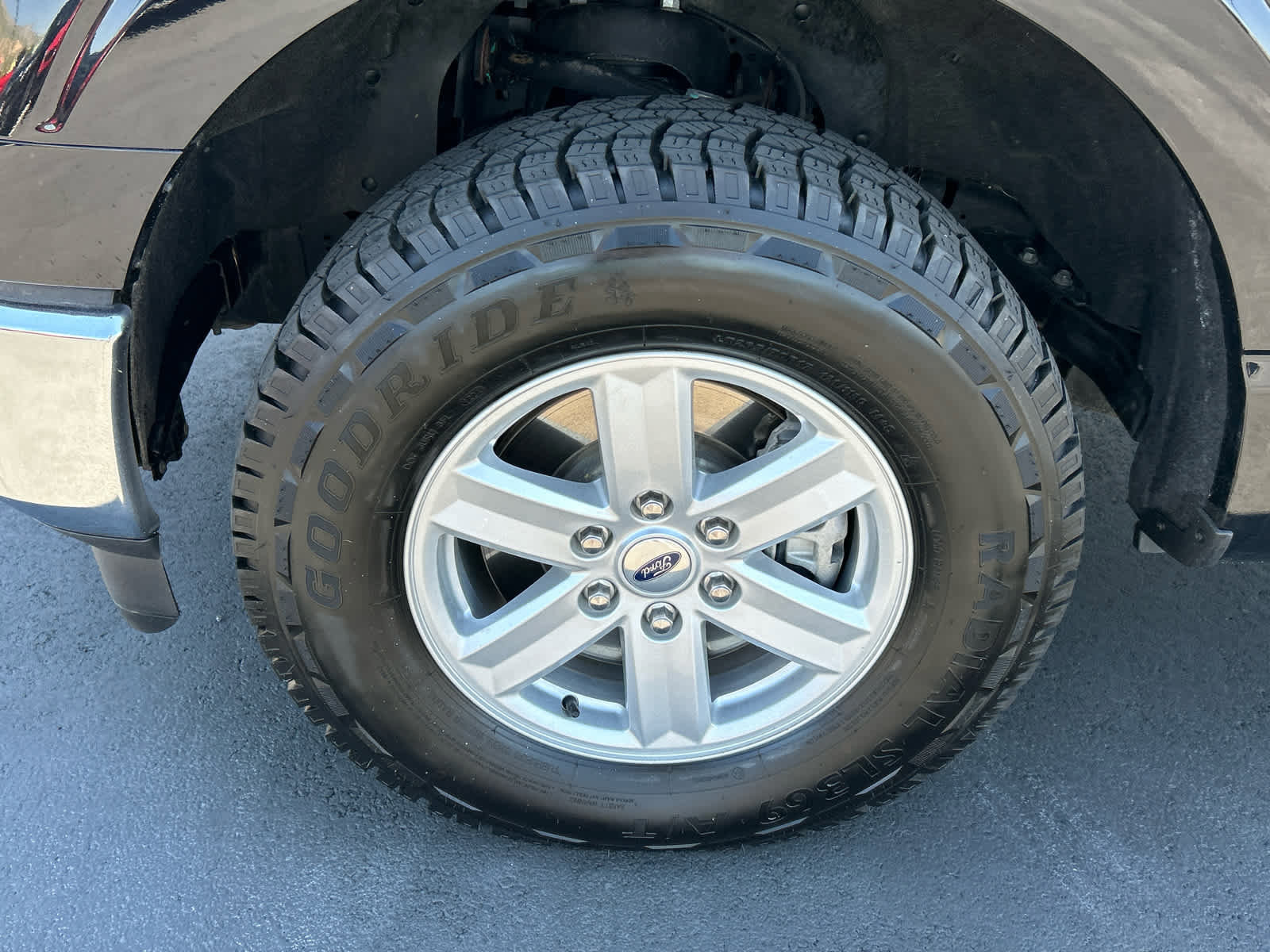 Certified 2023 Ford F150 XLT w/ Trailer Tow Package image 15