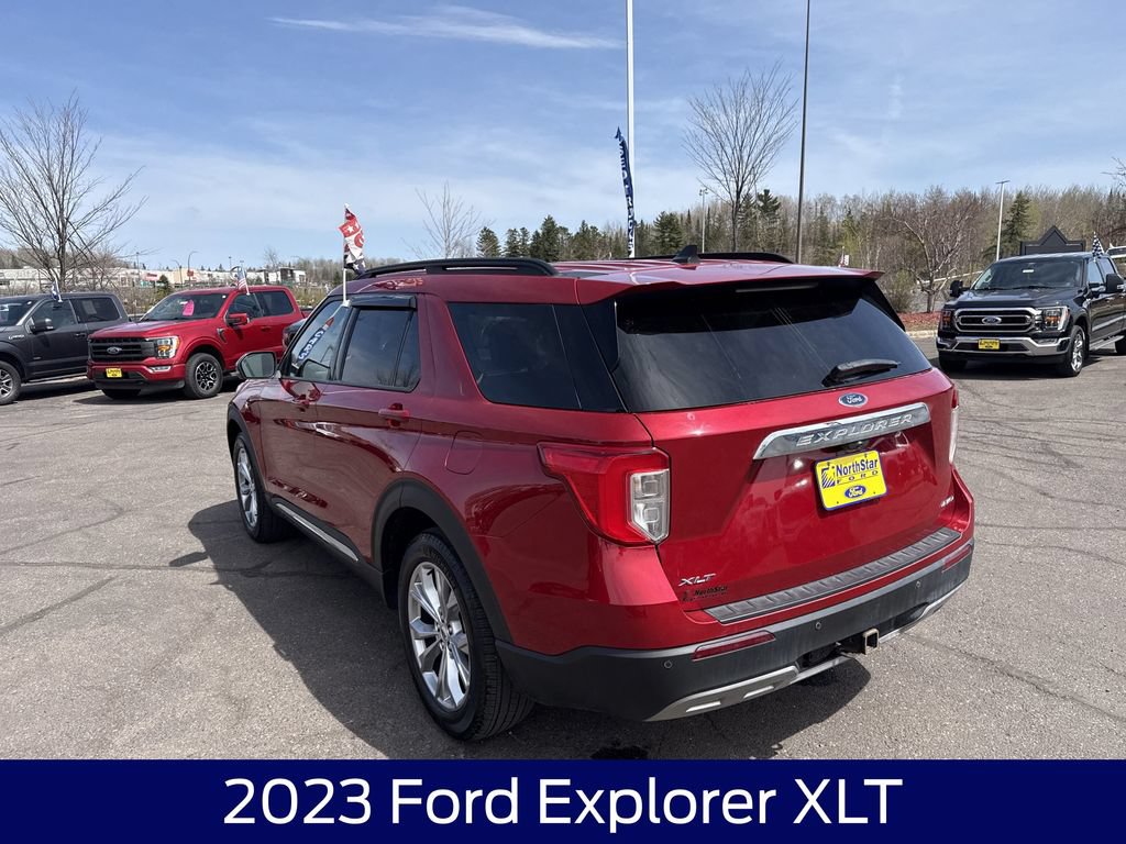 Certified 2023 Ford Explorer XLT w/ Equipment Group 202A AWD/4WD image 9
