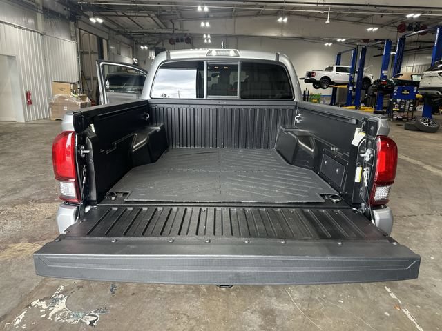 Used 2023 Toyota Tacoma SR AWD/4WD image 25