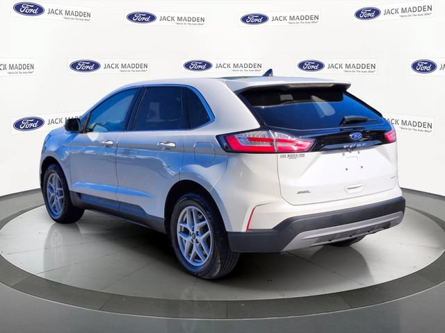 Certified 2022 Ford Edge SEL w/ Convenience Package AWD/4WD image 3