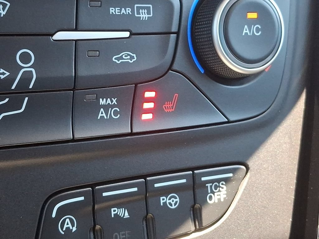 Certified 2019 Ford Escape Titanium AWD/4WD image 26