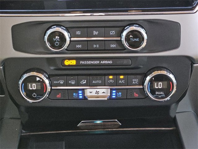 Certified 2022 Ford F250 Lariat w/ Chrome Package image 16