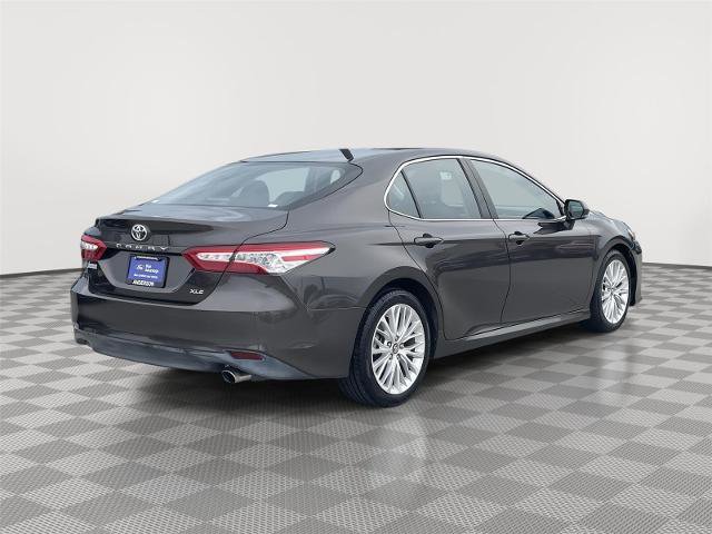 Used 2018 Toyota Camry XLE FWD image 7