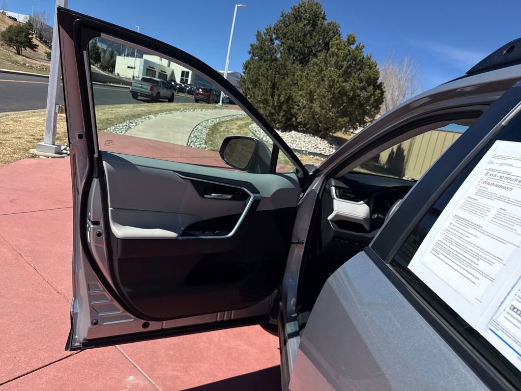 Used 2019 Toyota RAV4 XLE Premium w/ Cold Weather Package image 11