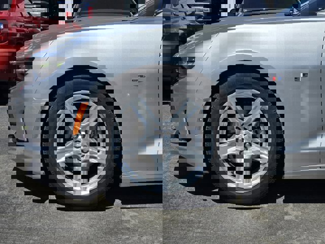 Used 2019 Chevrolet Camaro LT image 9