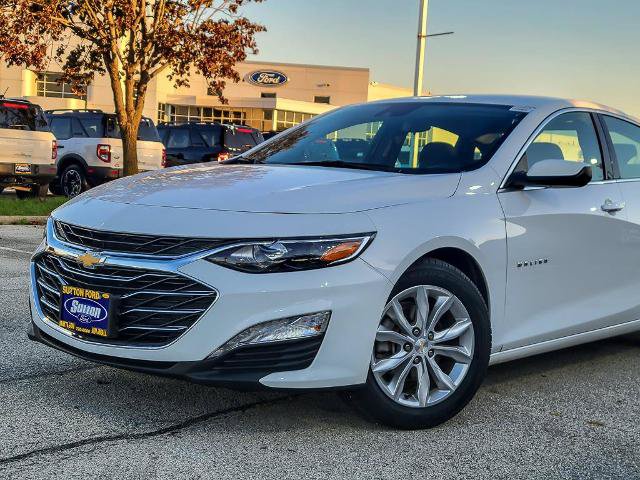 Used 2024 Chevrolet Malibu LT FWD image 2