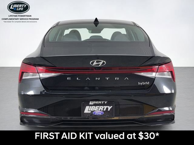 Used 2023 Hyundai Elantra Limited image 4