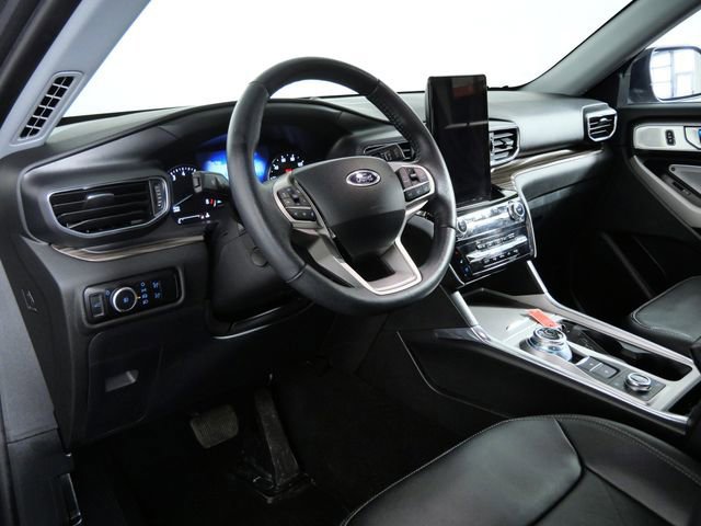 Certified 2023 Ford Explorer Limited w/ Limited Technology Package image 15