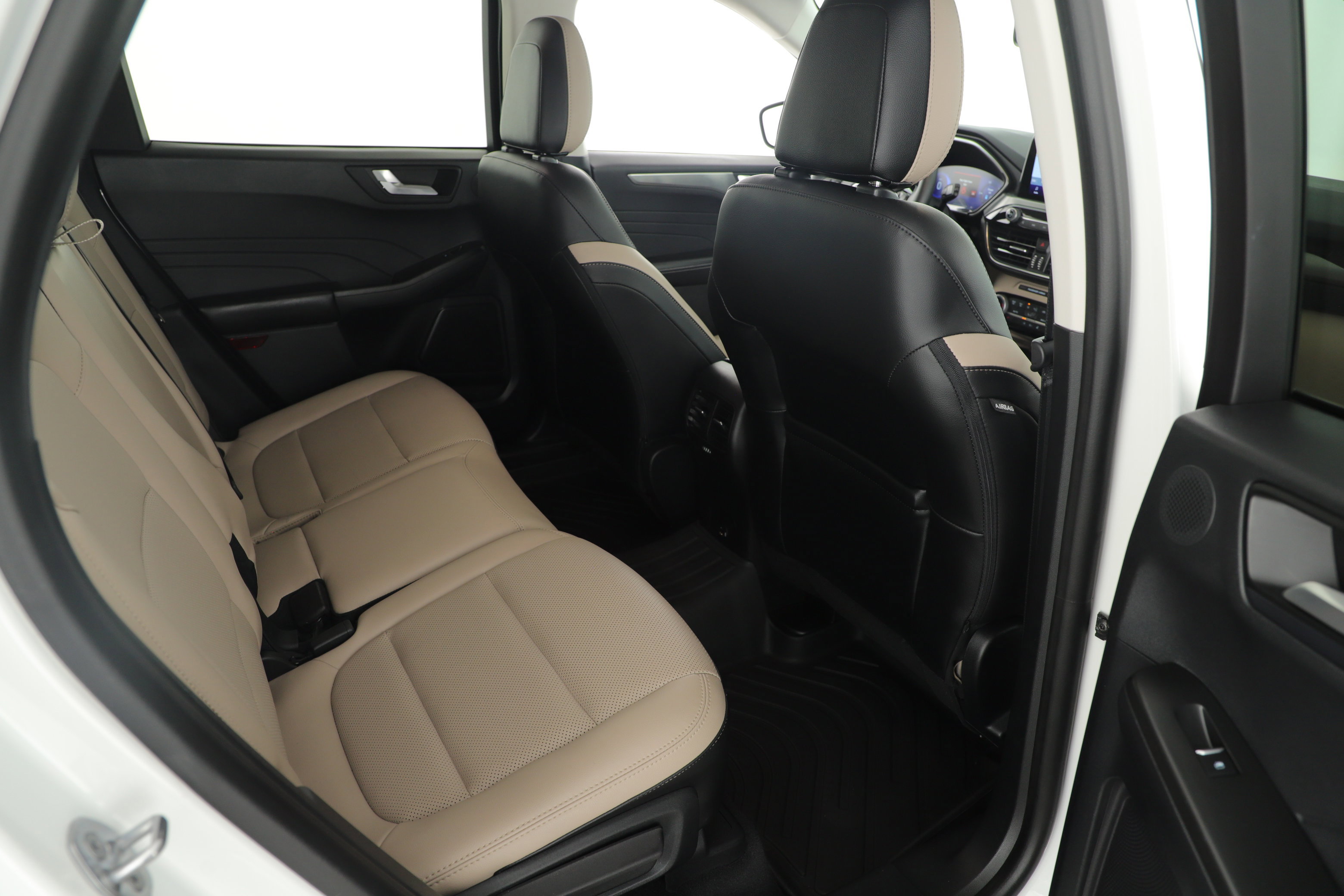 Certified 2021 Ford Escape Titanium image 23