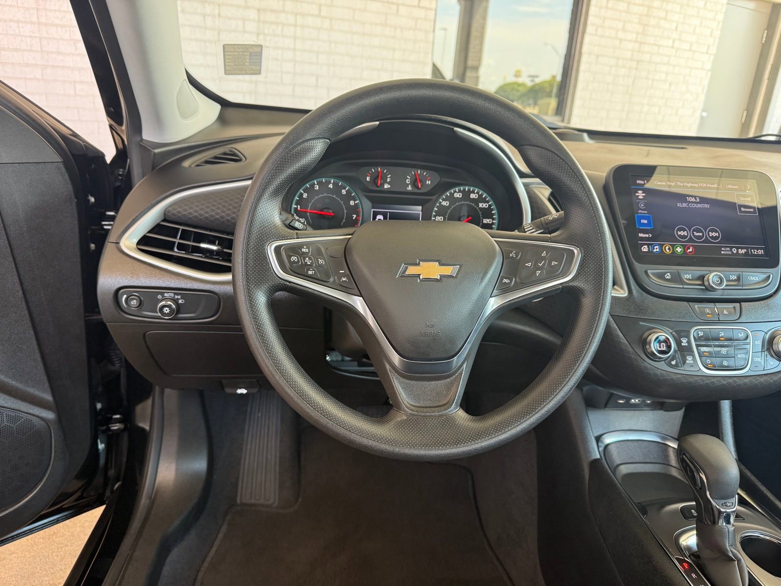 Used 2024 Chevrolet Malibu LT image 12