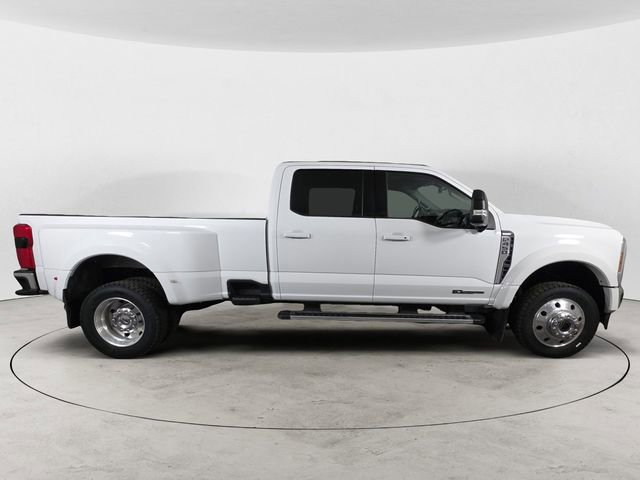 Certified 2025 Ford F450 Lariat w/ FX4 Off-Road Package image 2