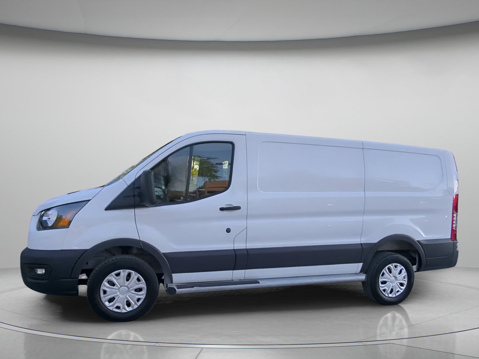 Certified 2025 Ford Transit 250 Low Roof w/ Exterior Upgrade Package RWD image 15