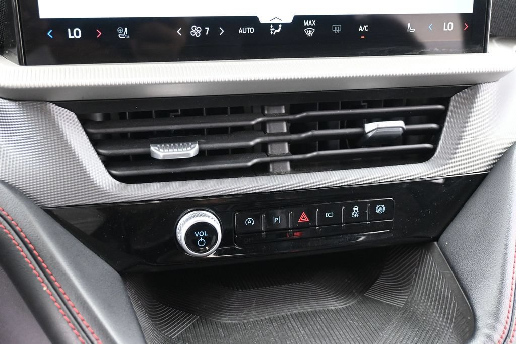 Certified 2025 Ford Explorer ST-Line AWD/4WD image 13